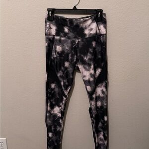 Forever 21 Black and Pink Patterned Leggings
